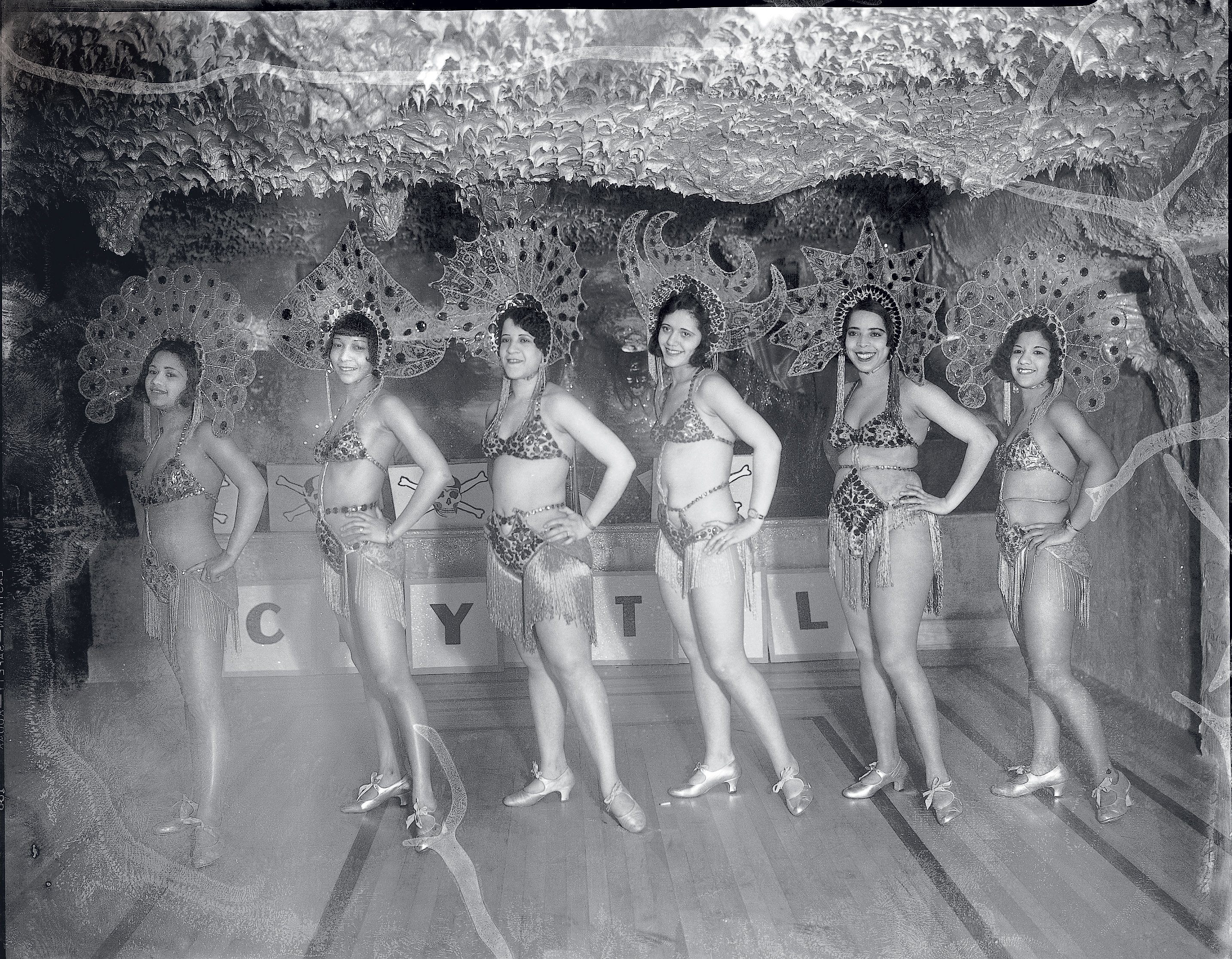 Club Crystal Caverns - Washingtonian