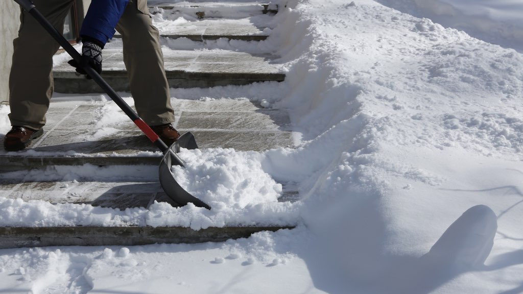 Snow Shovel Tips