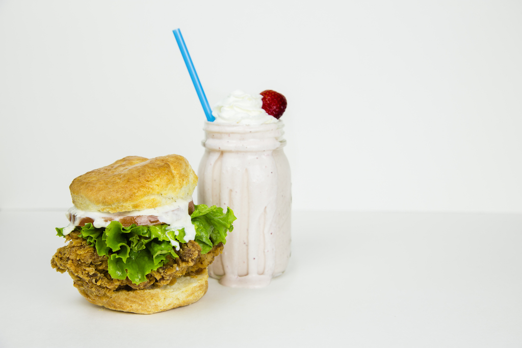 Lunch scene - Washingtonian