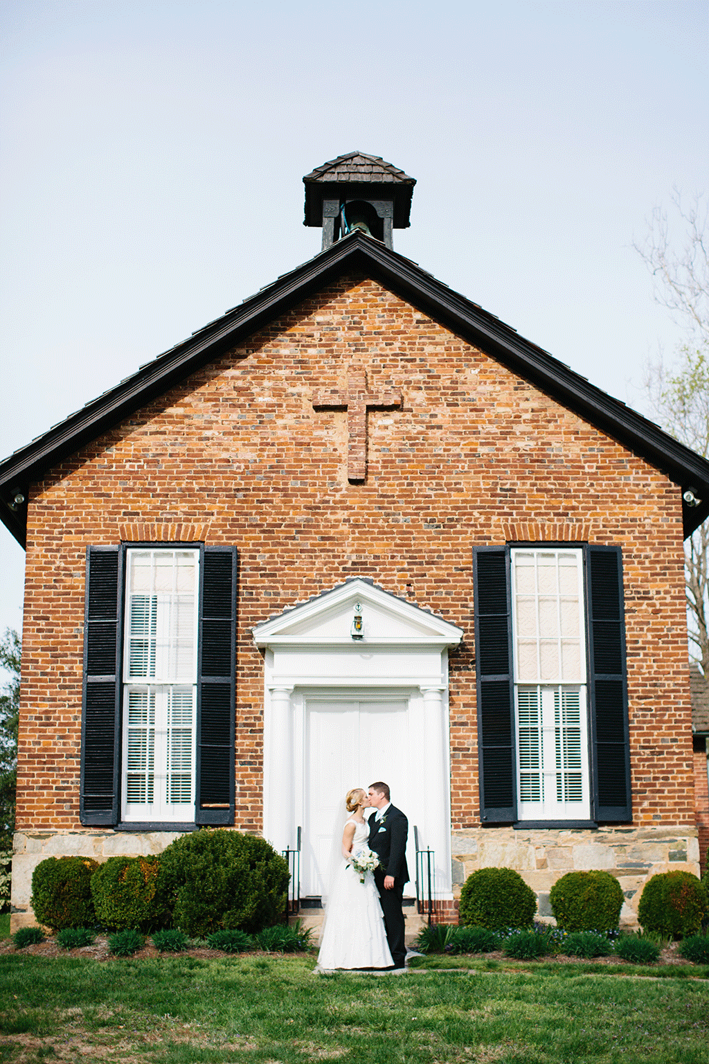 Lydia Smith Brent Schrader Spring Wedding Vineyards Virginia Sarah Bradshaw Photography