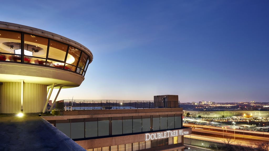 Crystal City’s Revolving Restaurant Will Make You Feel Weirdly Nostalgic