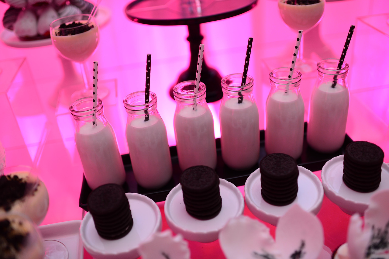 Nifesimi Oluwole Olumide Akingbe Carnegie Library Neon Pink Dessert Bar Paosin Photography