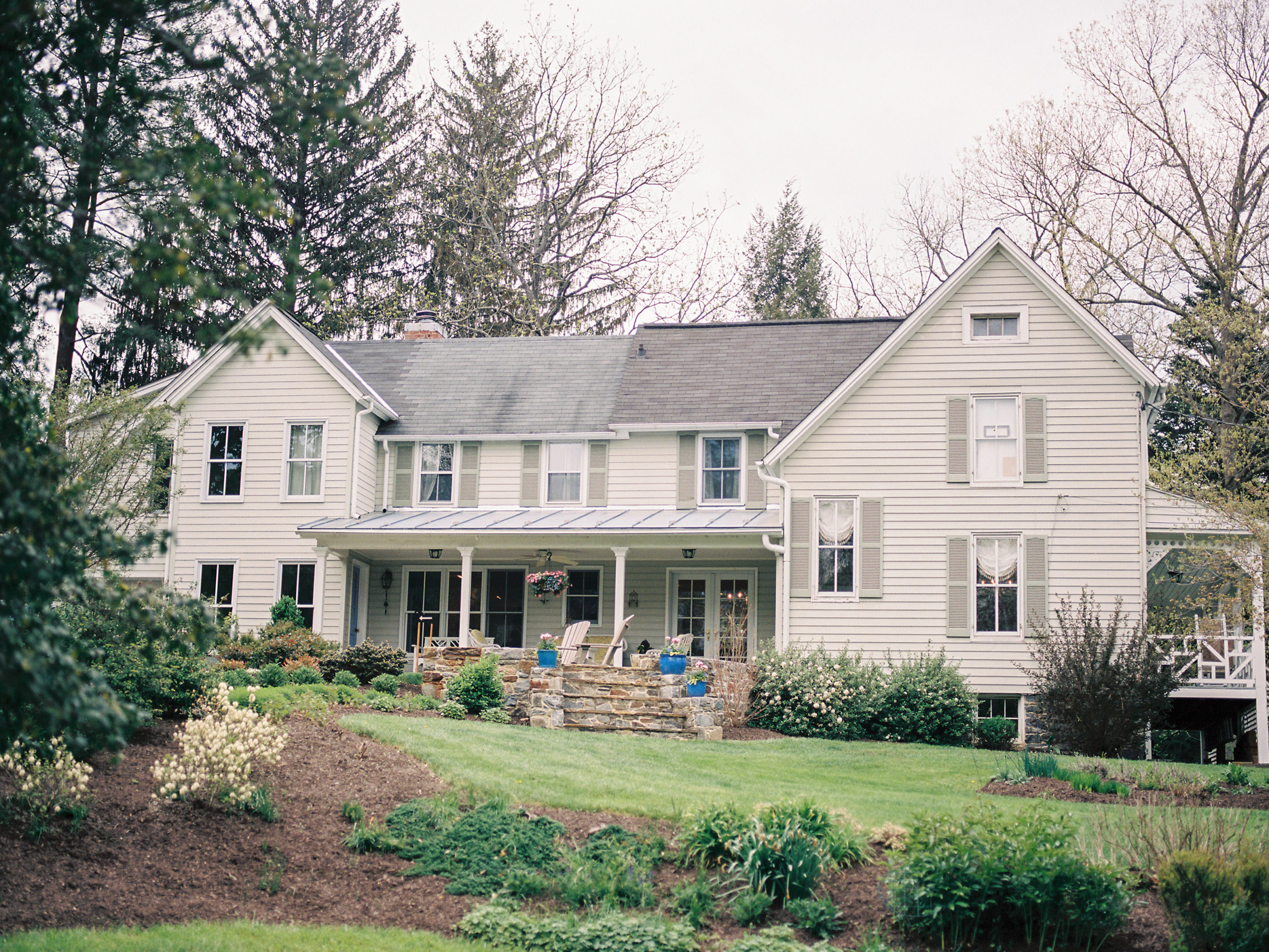 Mt. Washington Mill Dye House Elizabeth McAvoy Eric Gabriel Baltimore Renee Hollingshead Secret Garden Storybook Wedding