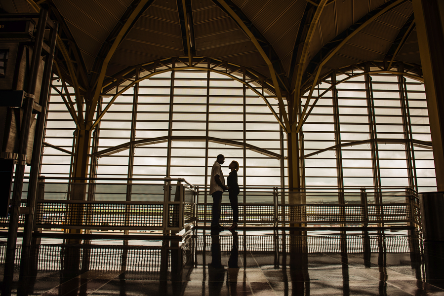 airport engagement reagan national airport myeshia townsend and derrick hanna