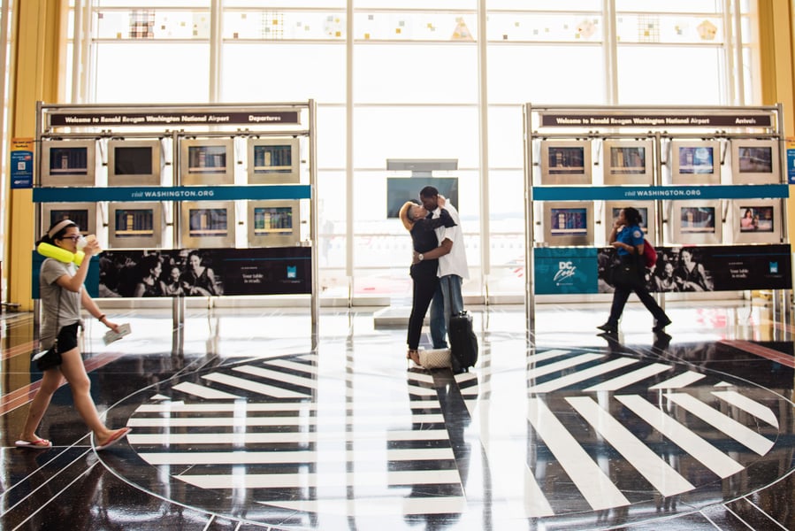 airport engagement reagan national airport myeshia townsend and derrick hanna