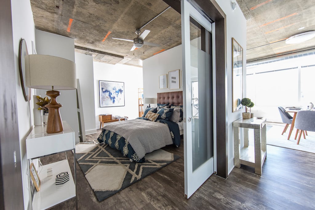 2 e-lofts_Int_ApartmentBedroomSlidingDoor_2016 - Washingtonian
