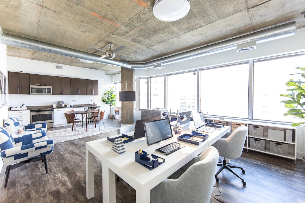 5 e-lofts_Int_OfficeModelCubicles_2016 - Washingtonian