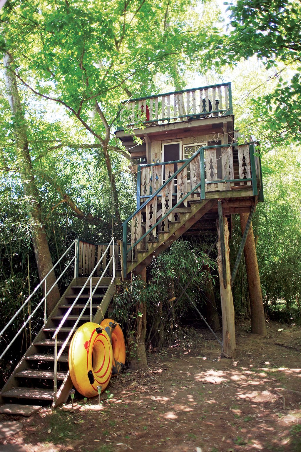 Weekend Getaways - Washingtonian Sanctuary Tree House. Photograph by R.T. Armstrong Photography.