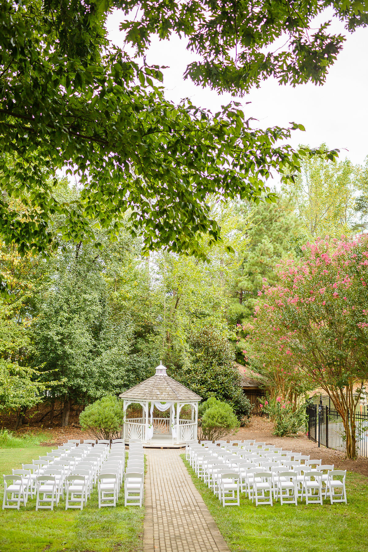 Kimberly Elizabeth Jones, Simon Mathias Leefatt, The Country Club at Woodmore, Mitchellville, Maryland, Gonzalez J. Photography & Design Studio, Cupcakes, Outdoor wedding, Howard University, Jamaican, lawyers, September wedding