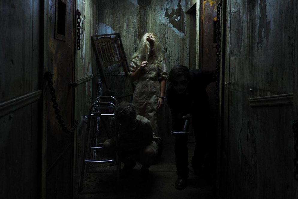 a haunted corn maze a freaky carnival and 4 other scary halloween events that