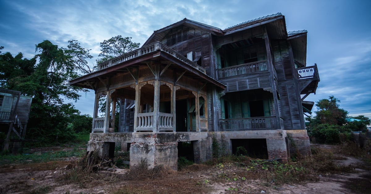 Would You Move into a Haunted House? These Washington Buyers (Allegedly