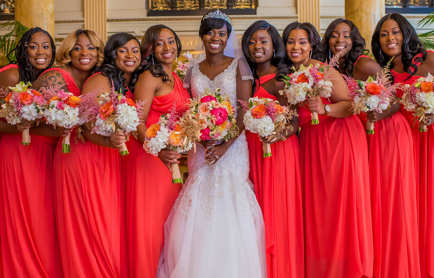 Bride Wears Tiara on Her Wedding Day, Looks Like a Real-Life Princess ...