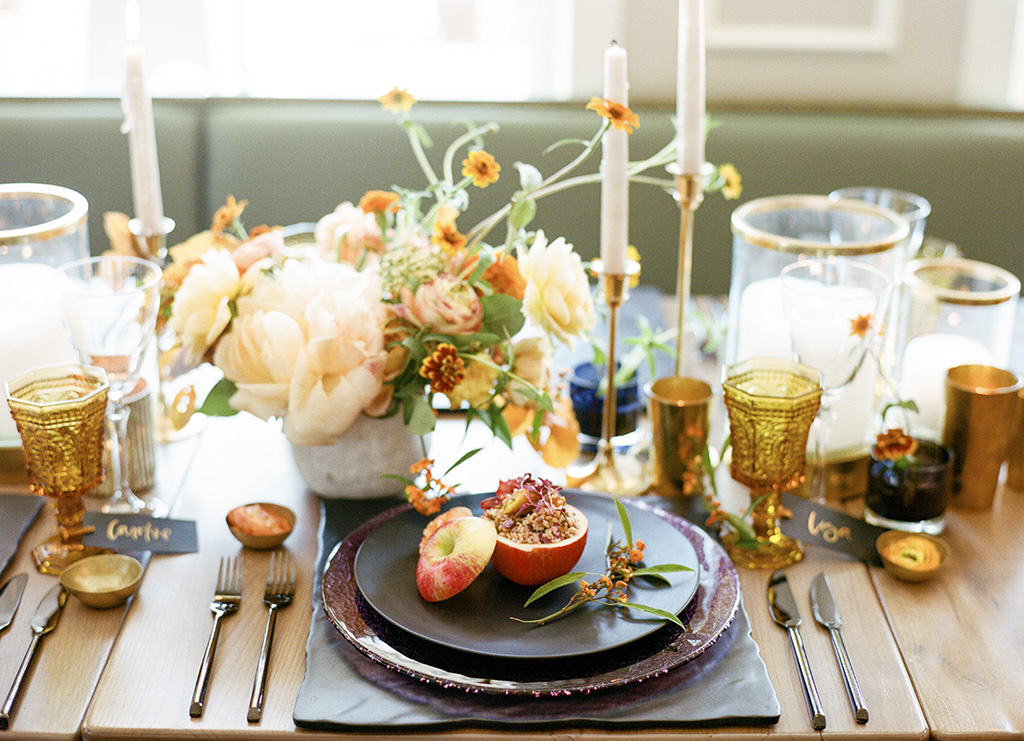 Tips To Transform Your Thanksgiving Table into a Modern, Marigold-Themed Wonderland