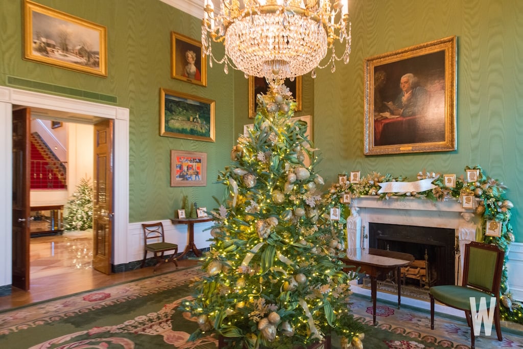 white-house-xmas-decorations-15.jpg