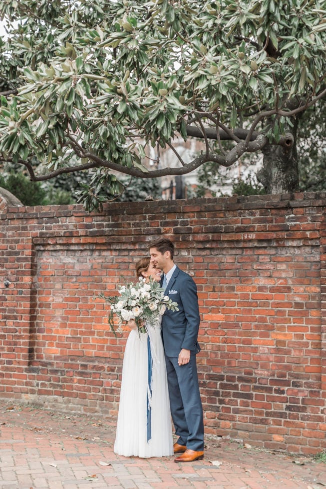 A Snowy Old Town Alexandria Virginia Wedding | Virtue Feed & Grain | Alexandria Virginia