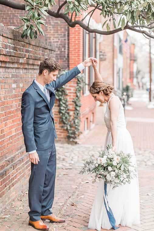 A Snowy Old Town Alexandria Virginia Wedding | Virtue Feed & Grain | Alexandria Virginia