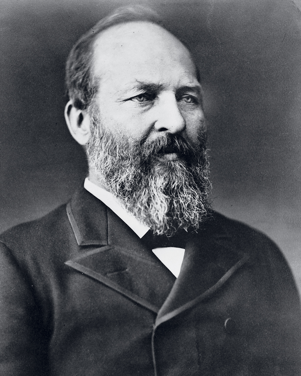 beards.garfield - Washingtonian Photograph courtesy of the Library of Congress.