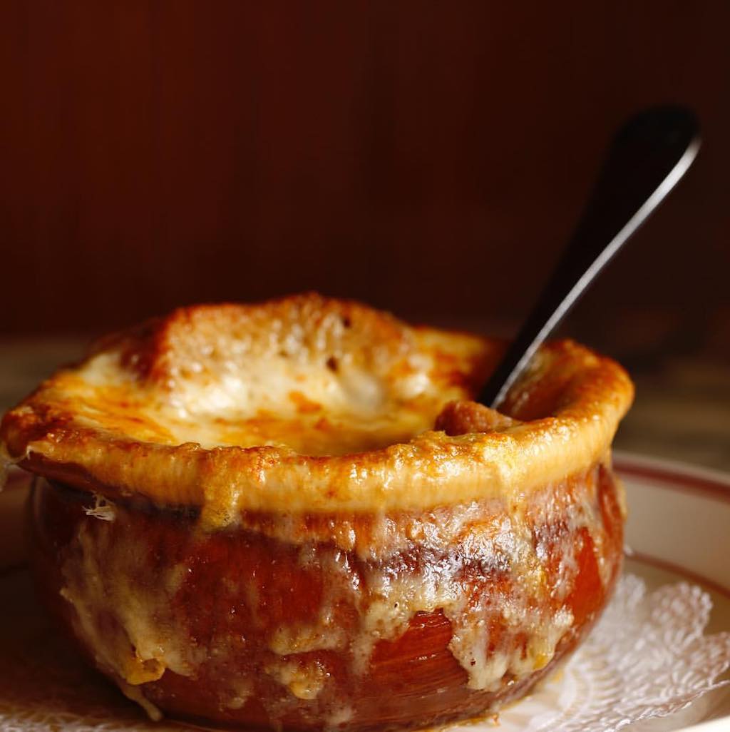 French onion soup DC, Le Diplomate