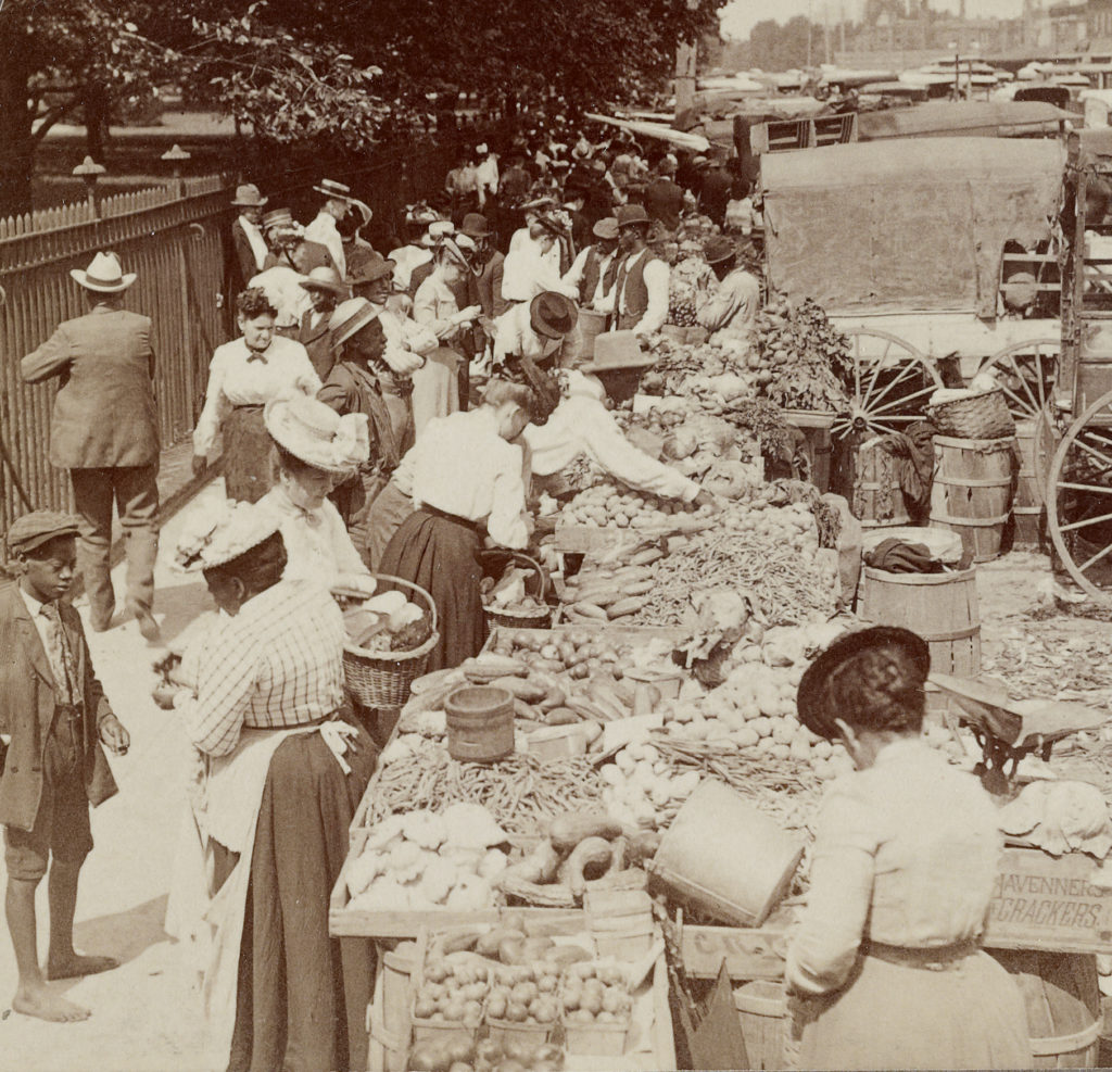Center Market in 1904. Photograph by Lewis W. Wine/BuyEnlarge/Getty Images. Center Market in 1904. Photograph by Lewis W. Wine/BuyEnlarge/Getty Images.