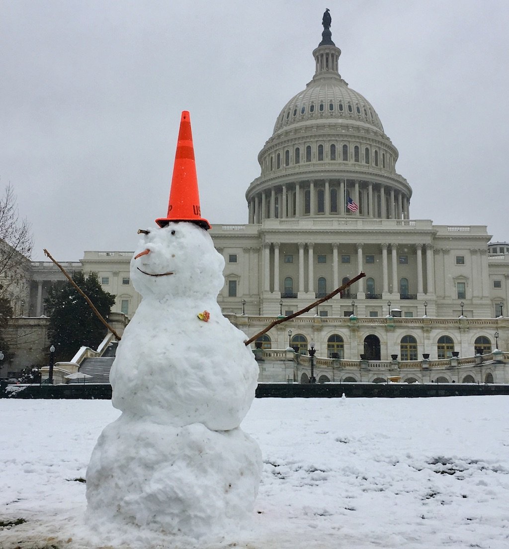 PHOTOS: A Snow Day in DC–on the Second Day of Spring!
