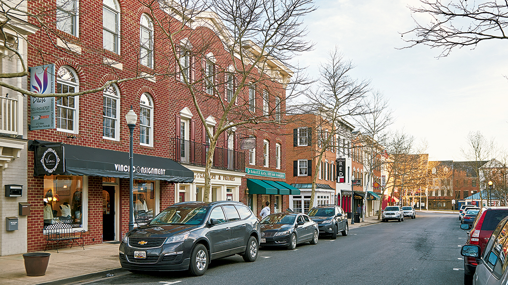 Kentlands’ quaint shopping area recreates the feel of urban DC. Photograph by Jeff Elkins.