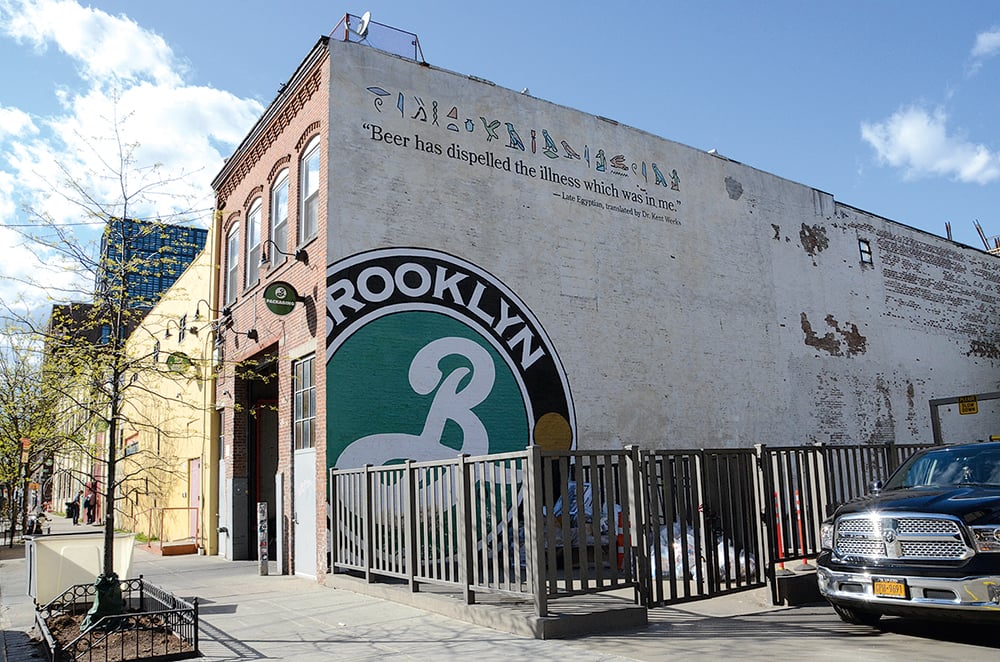 NYC4 - Washingtonian Draft pick: Brooklyn Brewery. Photograph by Simon Leigh/Alamy.