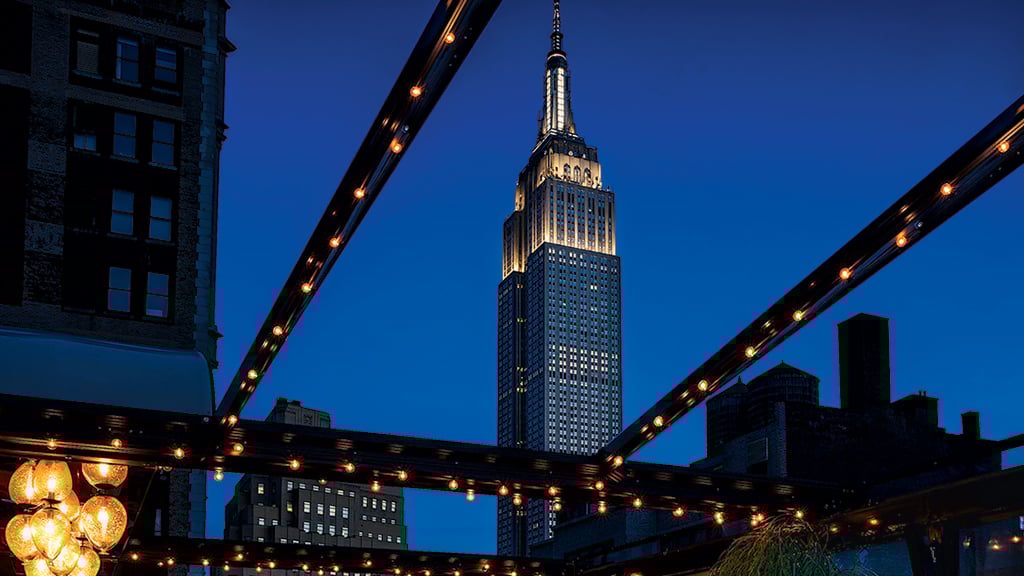 Magic Hour lounge offers a magical view of New York—and complimentary mini-golf on the roof. For more of our favorite free things to do on a visit to the Big Apple, turn the page. Photograph by Warren Jagger.