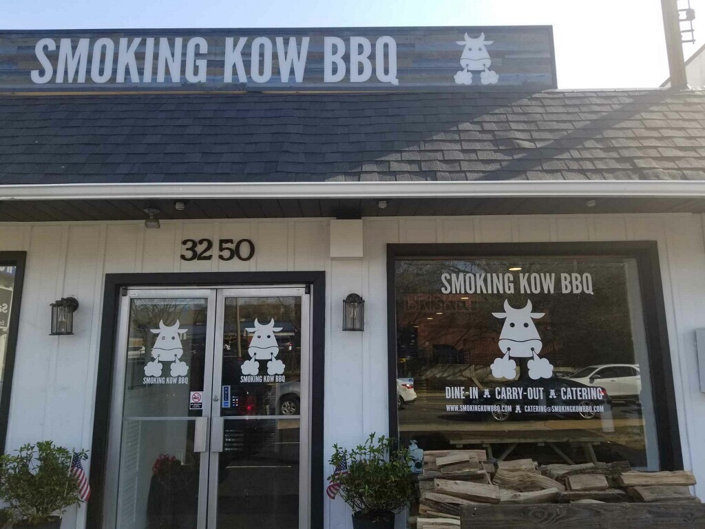 Smoking Kow, barbecue, Alexandria