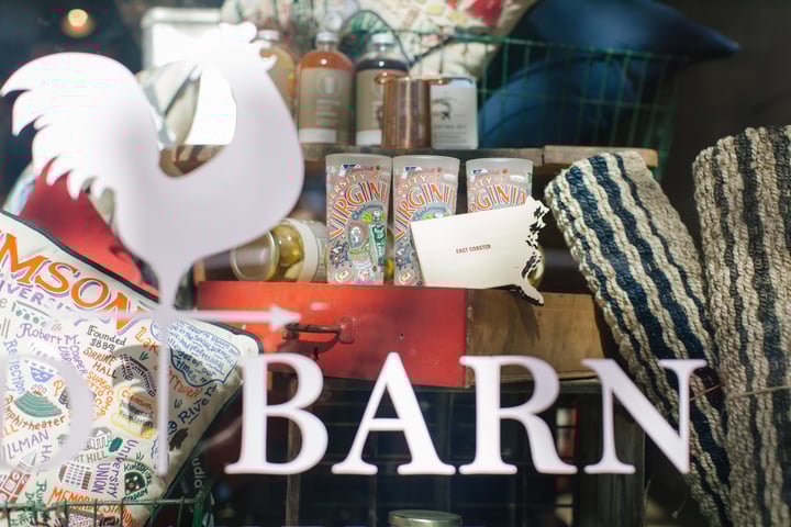 Red_Barn_home_living_window_display_CREDIT_Matt_Chenet_for_Visit_Alexandria_720x480_72_RGB - Washingtonian
