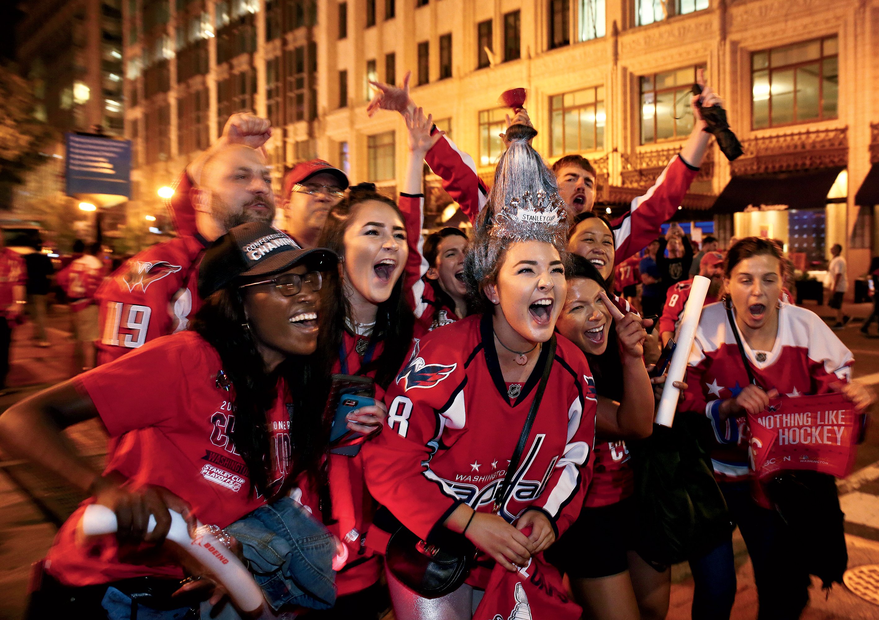 Caps1 - Washingtonian Photograph by Evy Mages.