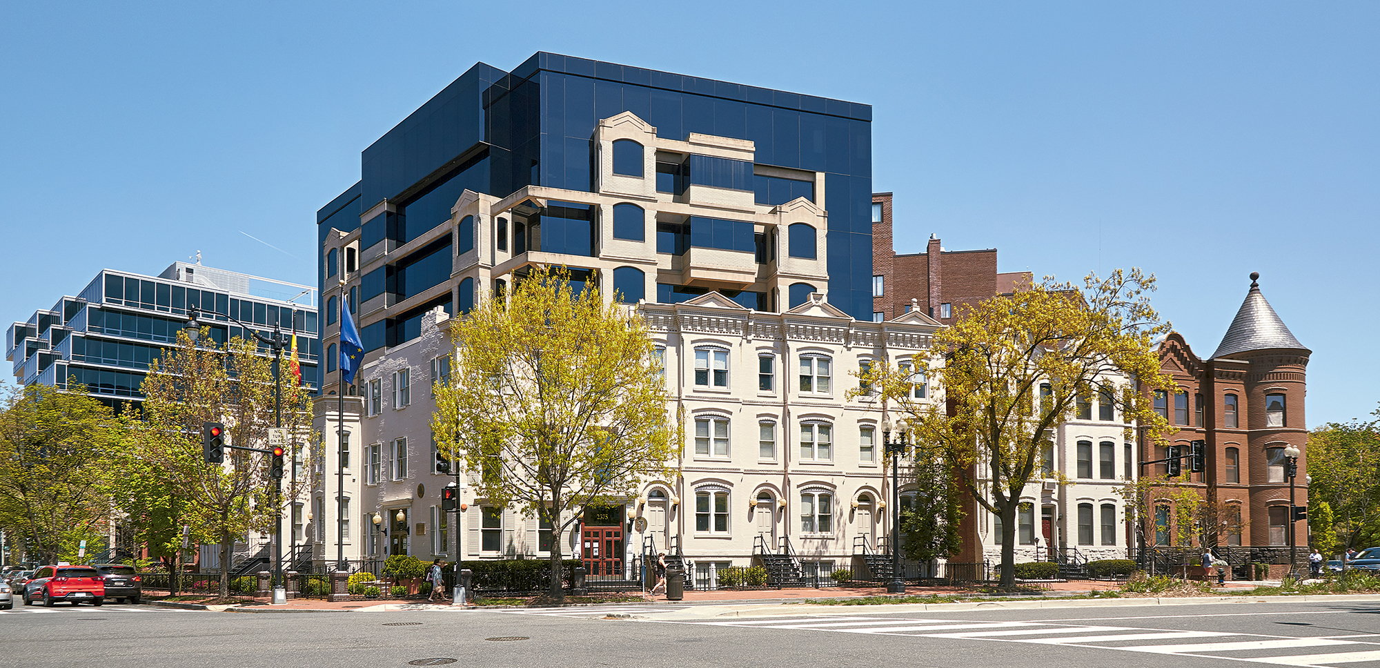 The Spanish Embassy’s stylistic jumble is a “facadism” misfire. Photograph by Jeff Elkins.