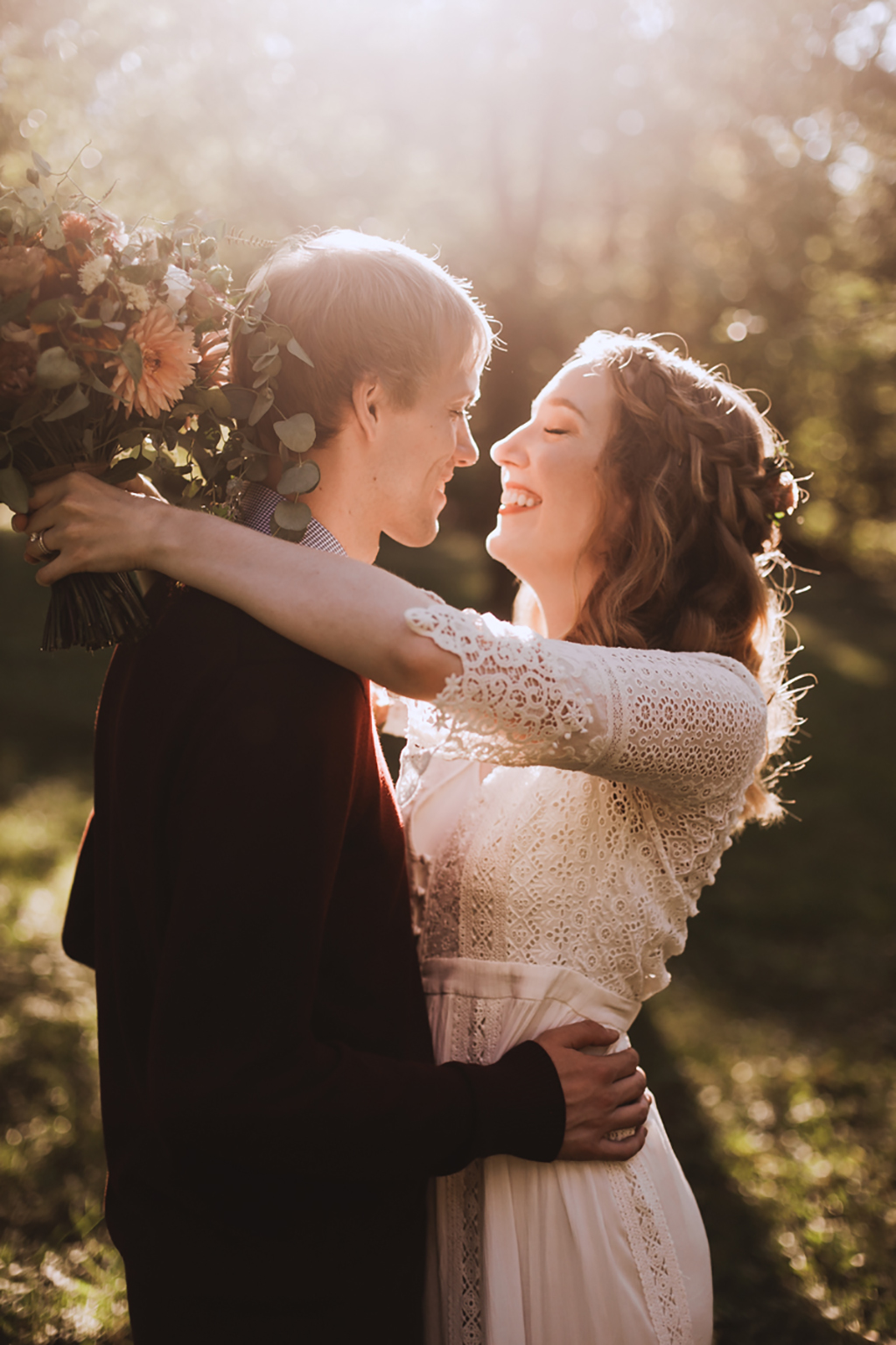 DIY backyard wedding National Bohemian Mr. Boh Terps The Voice September Wedding Laura Gathercole + Alex Kopp | L.A. Birdie