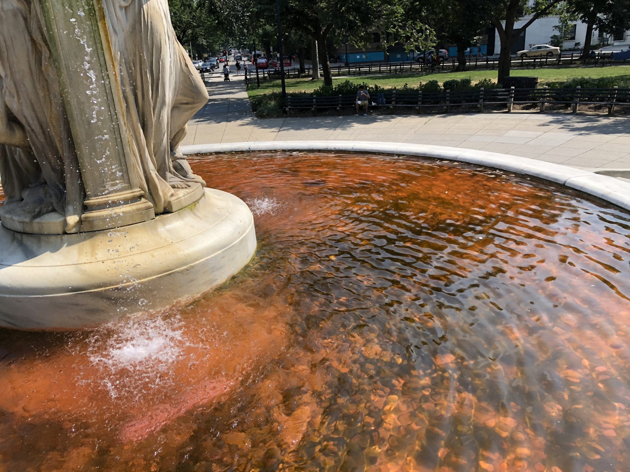 dupont circle fountain red