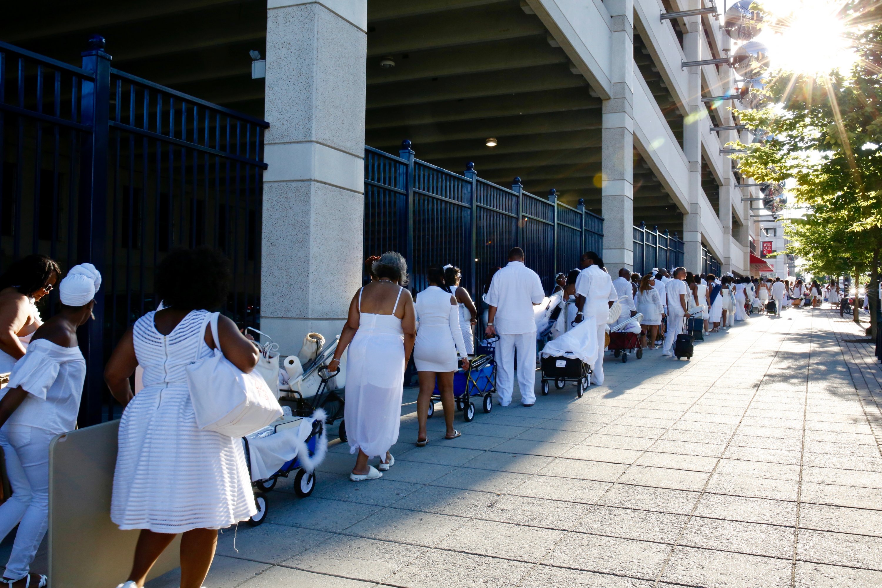 Diner en Blanc 2018. Photo by Evy Mages. 