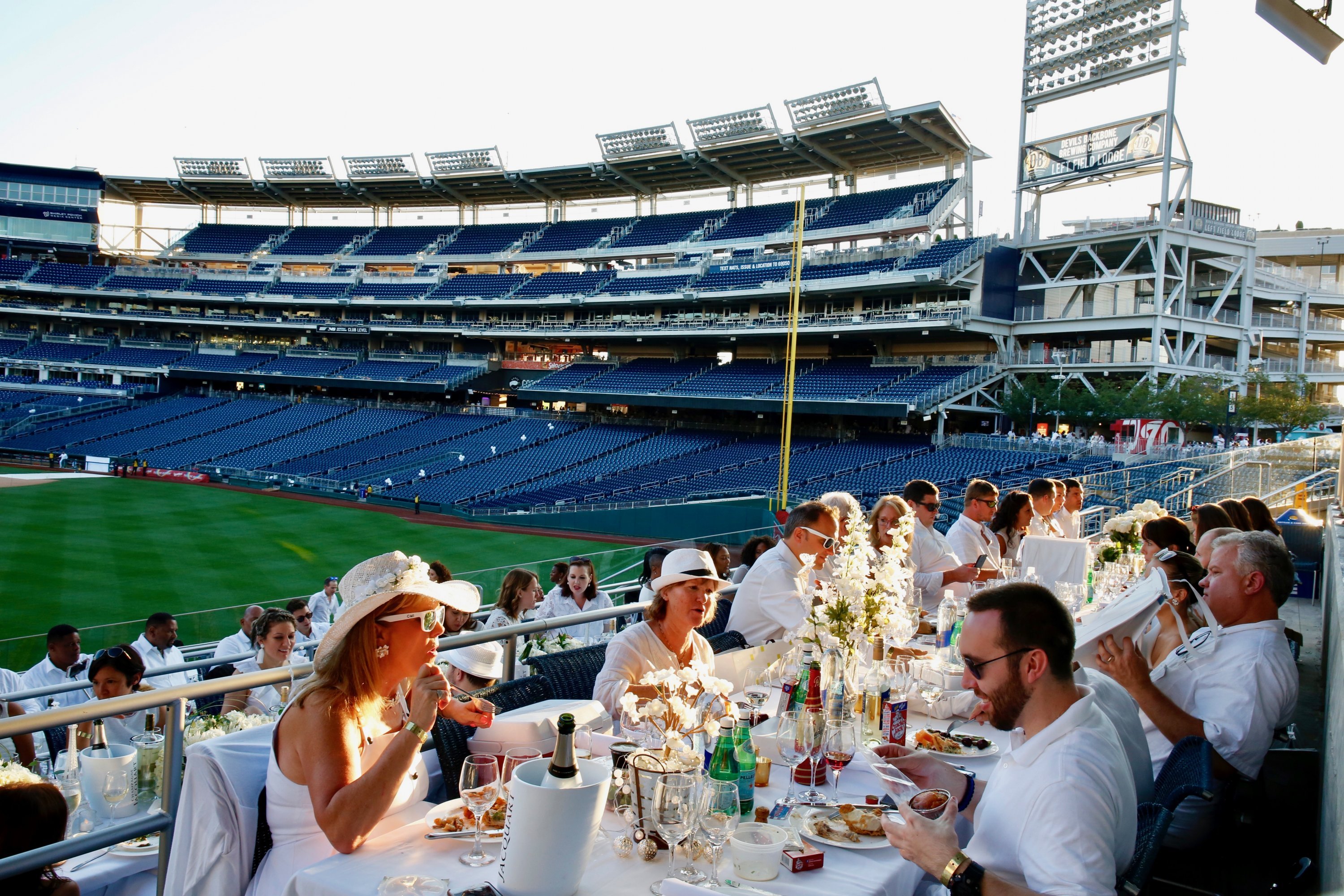 DC Diner en Blanc 2018. Photo by Evy Mages. 