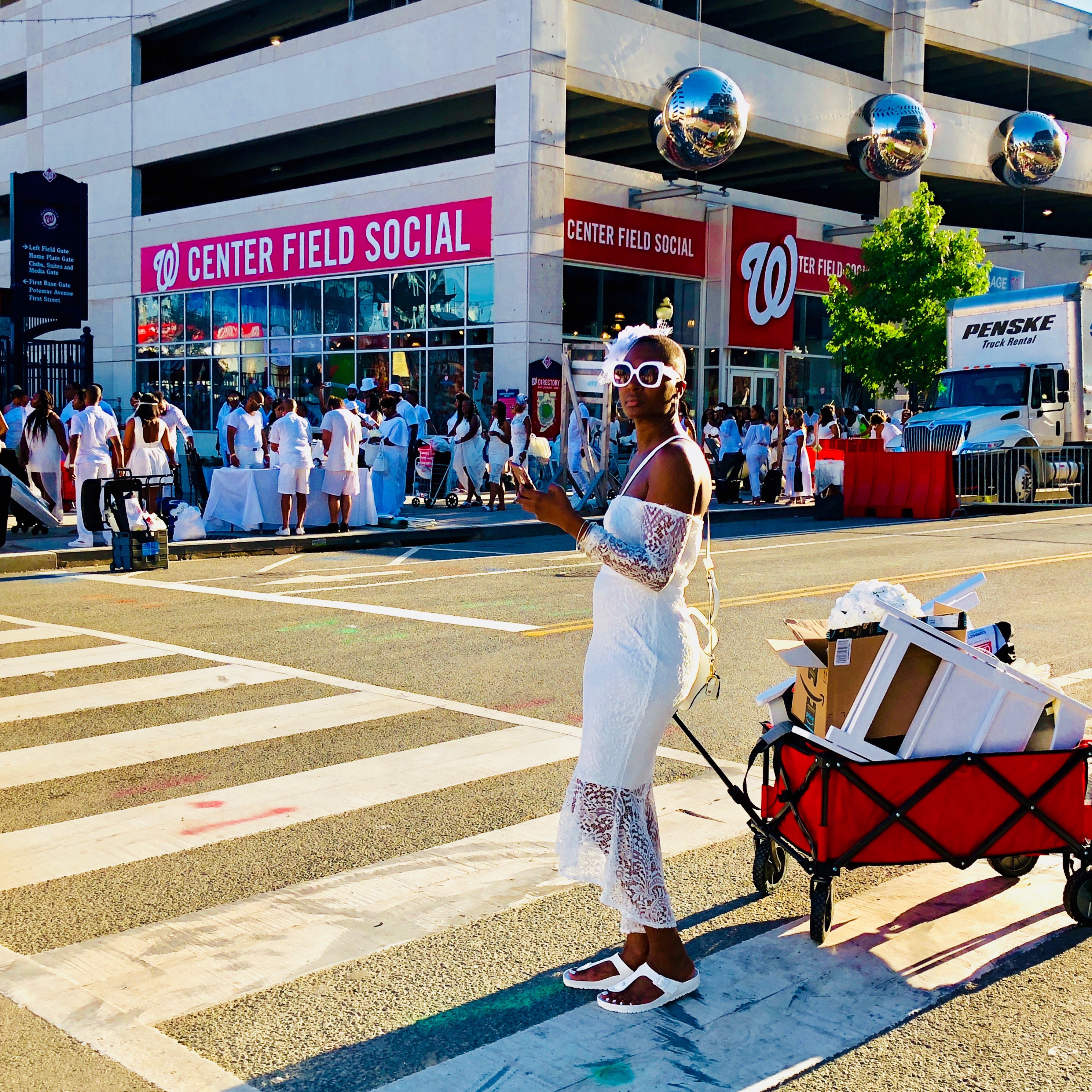 Diner en Blanc 2018. Photo by Evy Mages. 