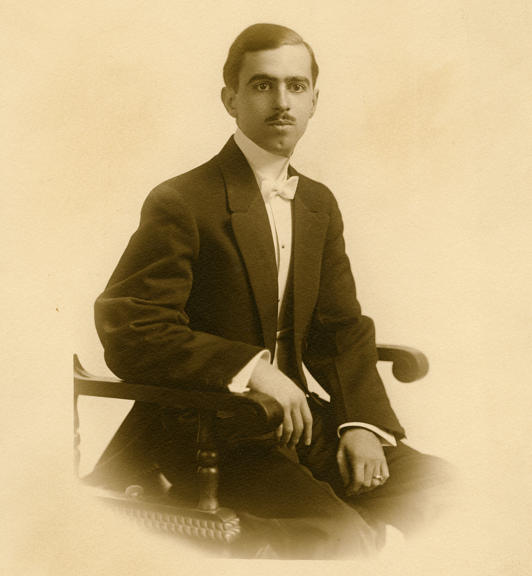 white2 - Washingtonian Architect and counterfeiter Frank Russell White. Photograph Courtesy of Historical Society of Washington, D.C.