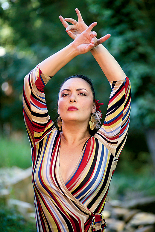 Tangos Flamencos. Photograph by Evy Mages. Tangos Flamencos. Photograph by Evy Mages.