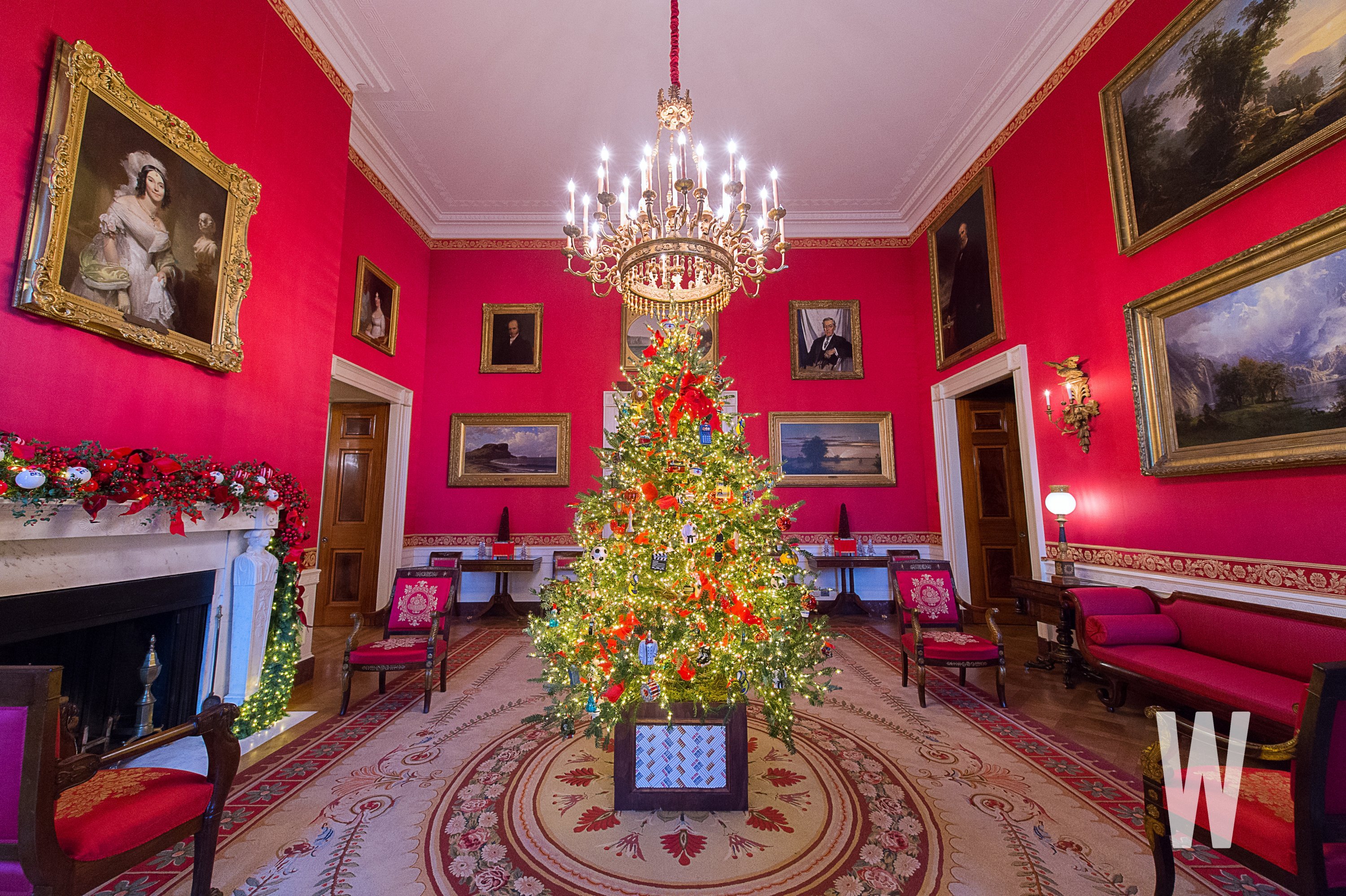 White House Christmas Decorations 2018