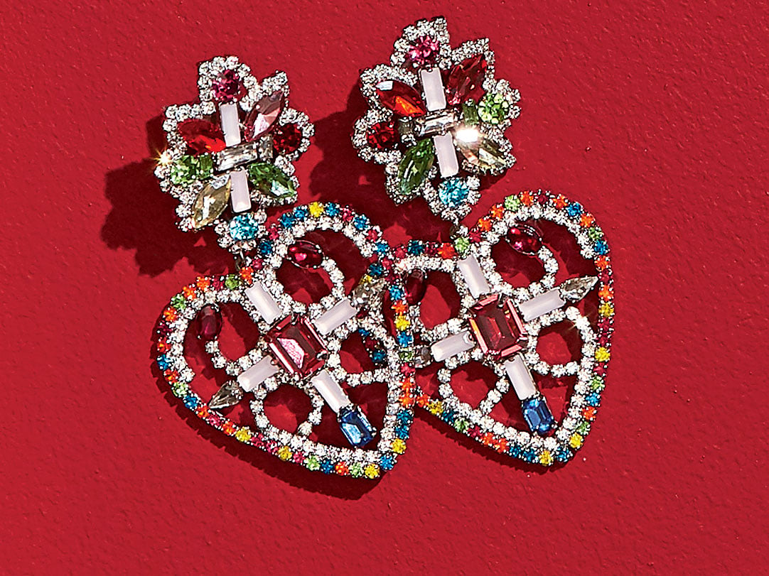 The Valentine's Day Gift Your Girlfriend Will Love: Heart-Shaped Earrings