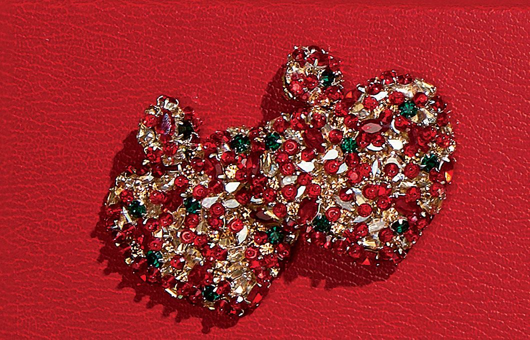 The Valentine's Day Gift Your Girlfriend Will Love: Heart-Shaped Earrings