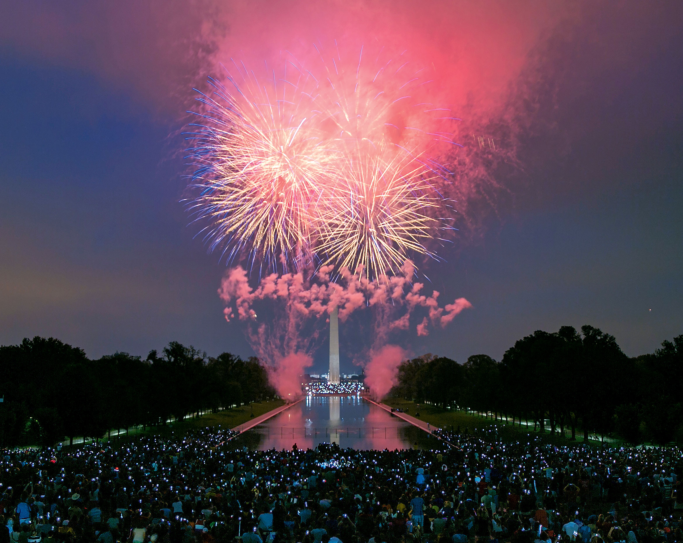 fireworks-cap-com - Washingtonian