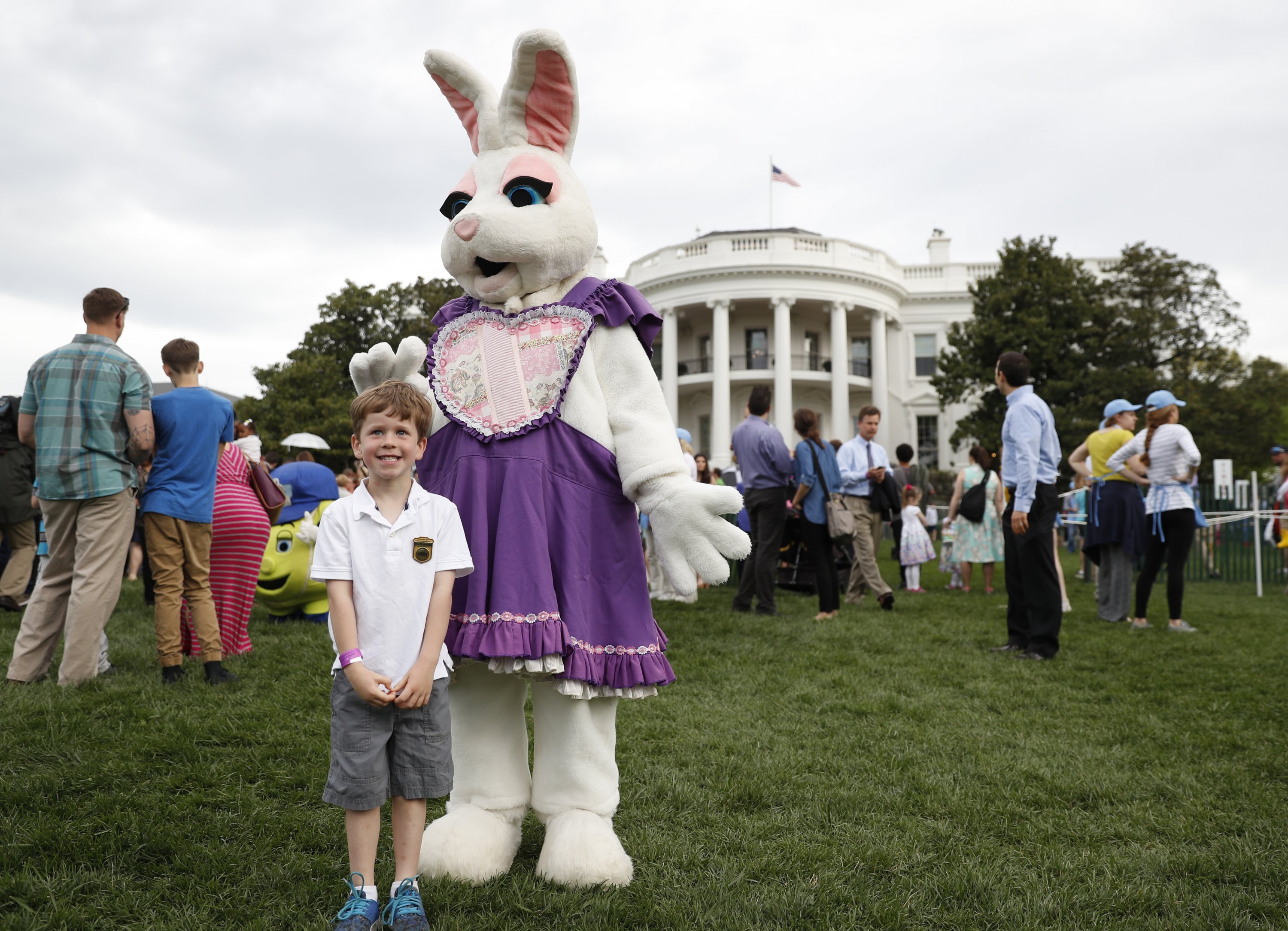 Melania Trump, White House Easter Bunny