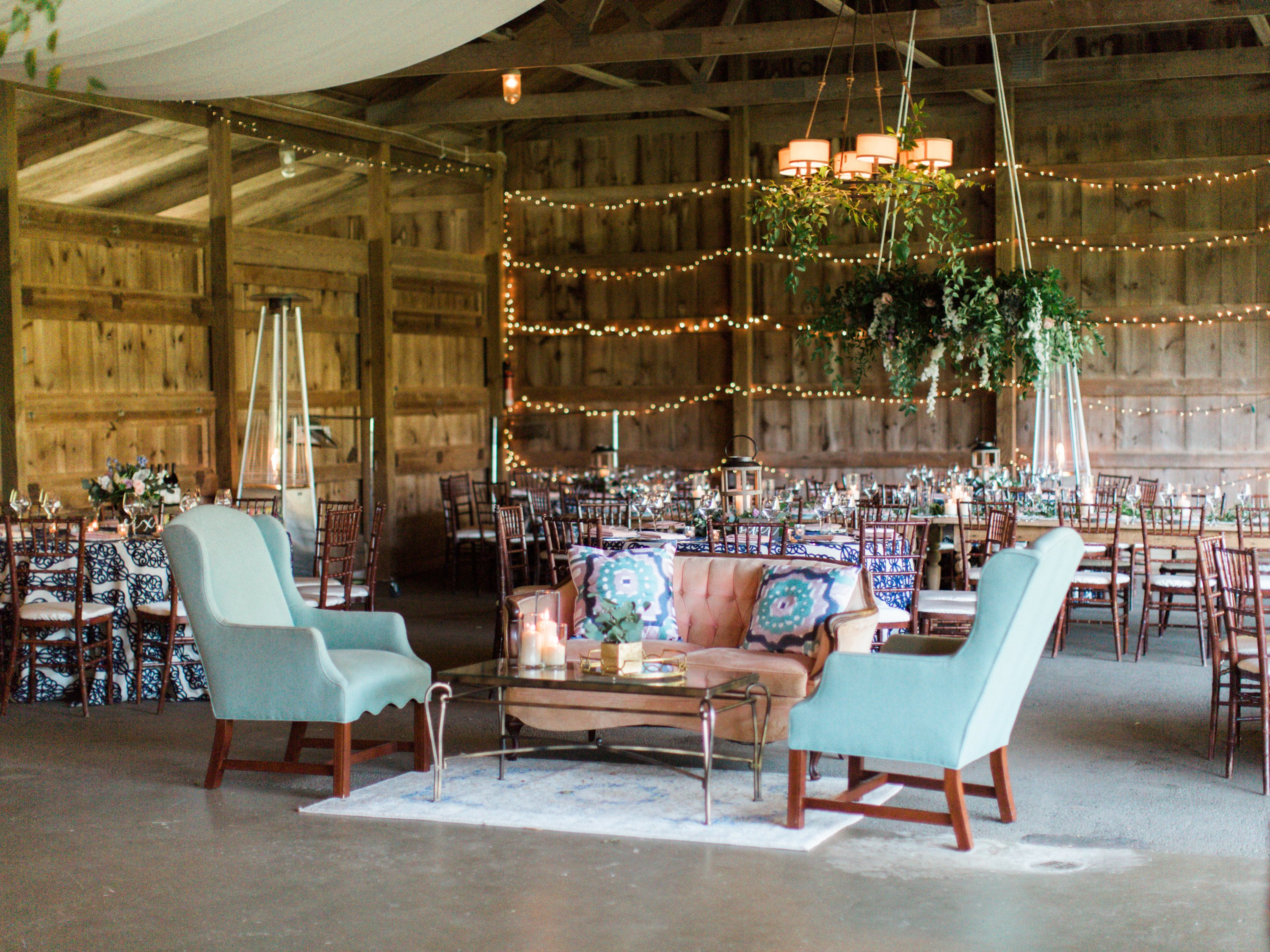 Hannah Bjorndal Photography pastel wedding