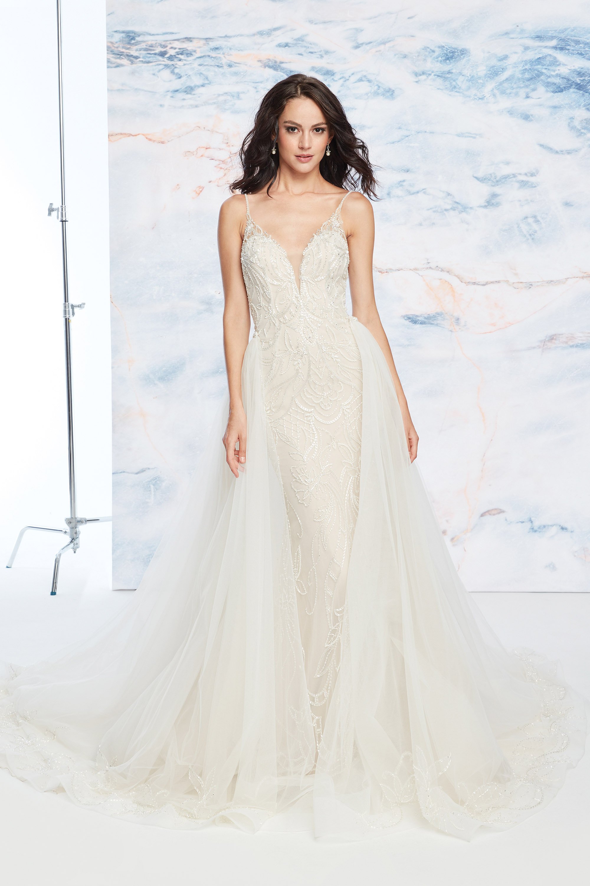 wedding-dresses-with-overskirts