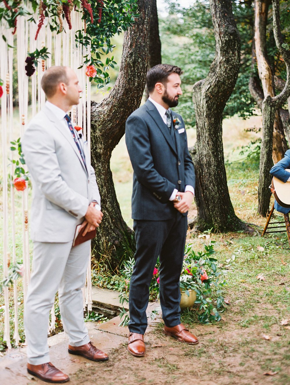 Sally-John-442 '70s-inspired-wedding