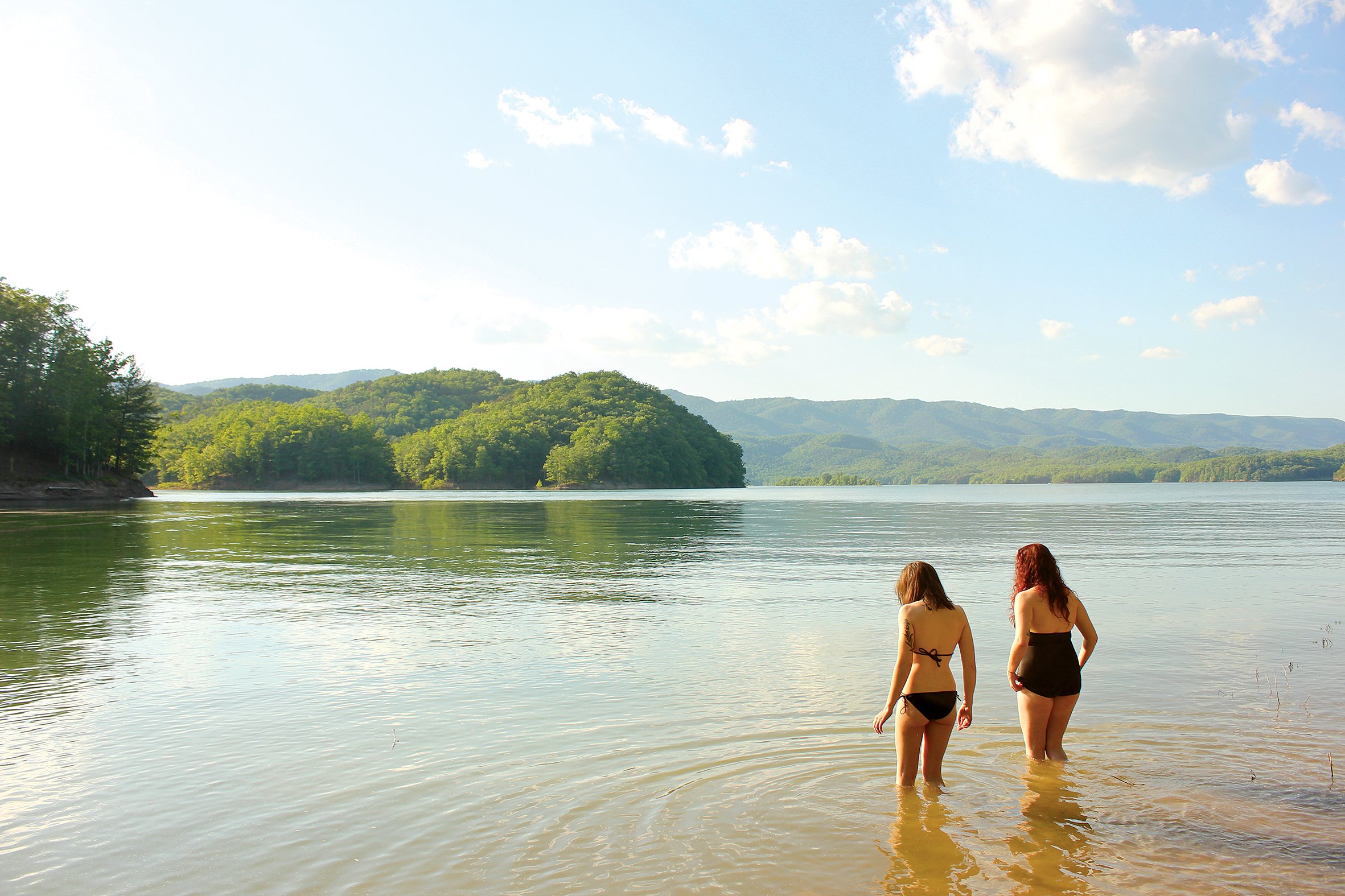 Lake Moomaw, four and a half hours away, offers gorgeous mountain scenery—and quiet. Photograph by Fire at Will Photography/FOAP.