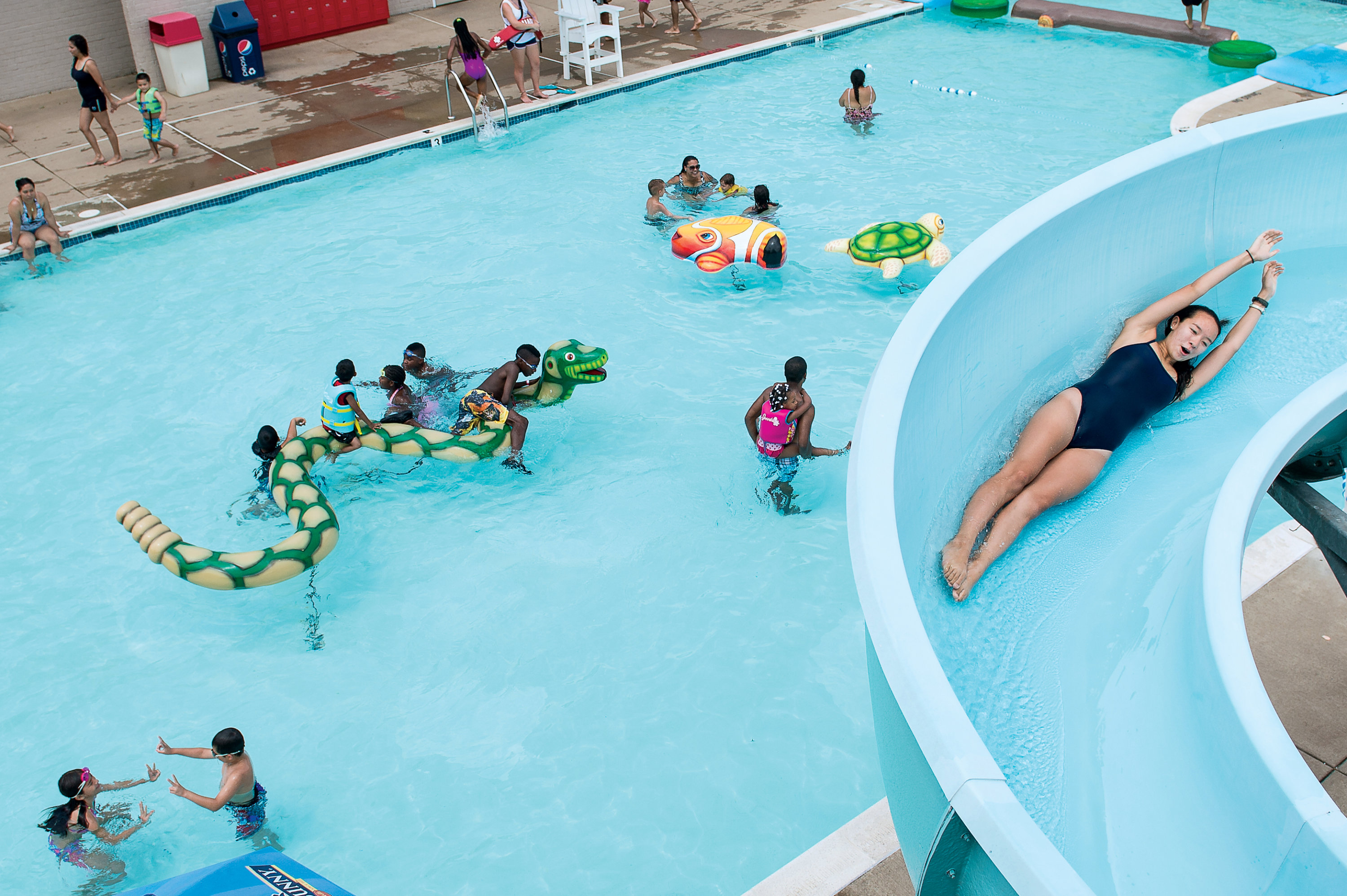 Photograph of Splashdown WaterPark courtesy of Prince William County Office of Tourism 