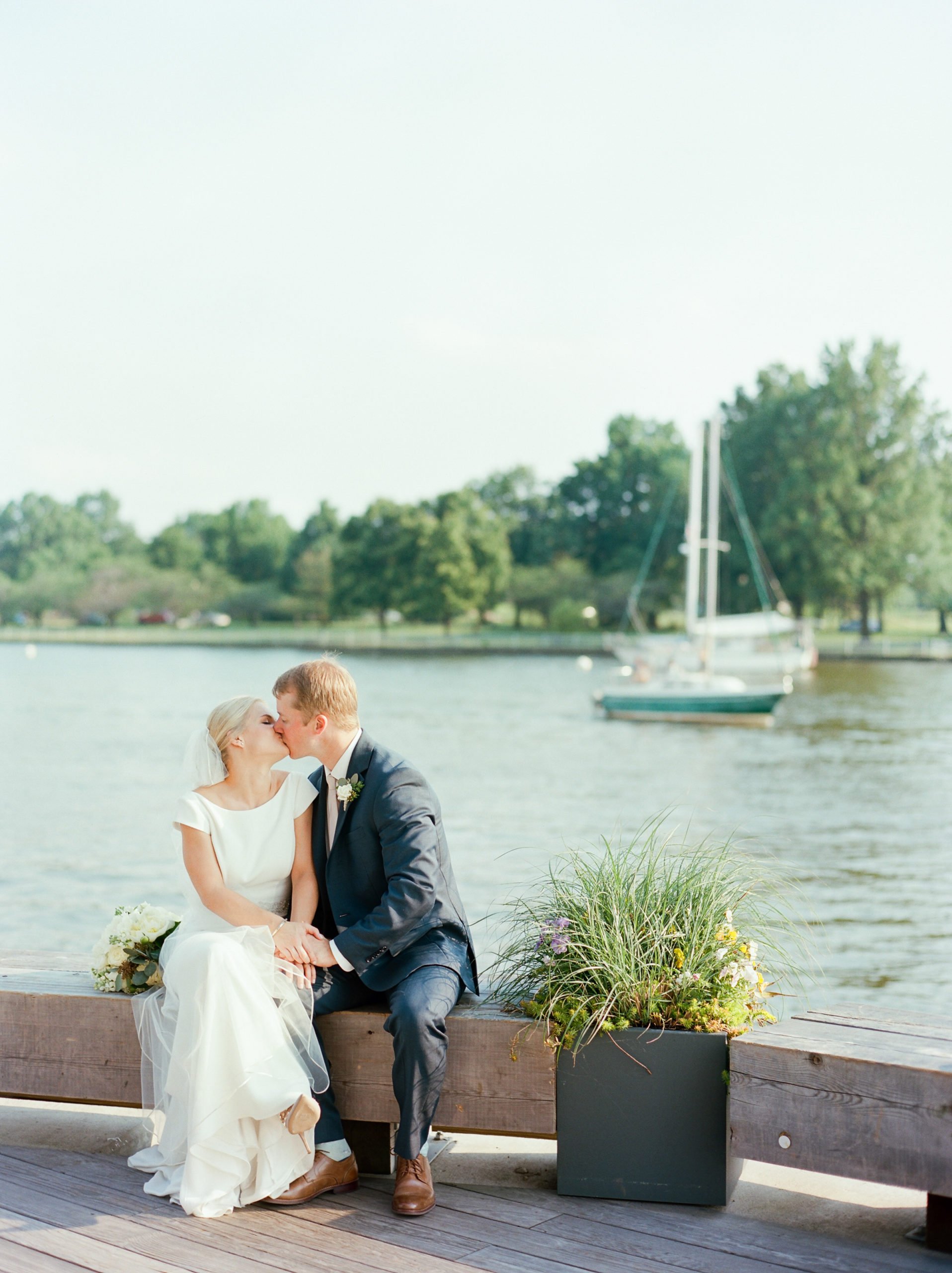 53Chesney_Travis_Intercontinental_Hote_DC_Wharf_Wedding_AstridPhotography134070080016-2