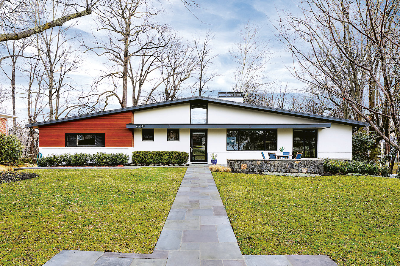 Raise the Roof: The owners didn’t alter the house’s footprint, though they did change the roofline. Photograph by Stacy Zarin Goldberg.